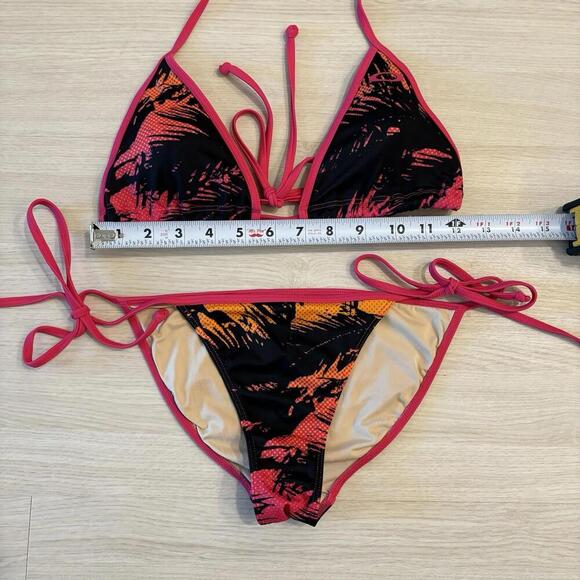 VTG Y2K Oakley Bikini 2000s Size Medium Low Rise Triangle Stringy River Rat - Picture 4 of 9